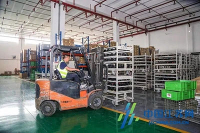 鹽城綜合保稅區(qū) 只爭(zhēng)朝夕抓落實(shí)，全力以赴促發(fā)展——以普通貨物倉(cāng)儲(chǔ)服務(wù)為核心引擎